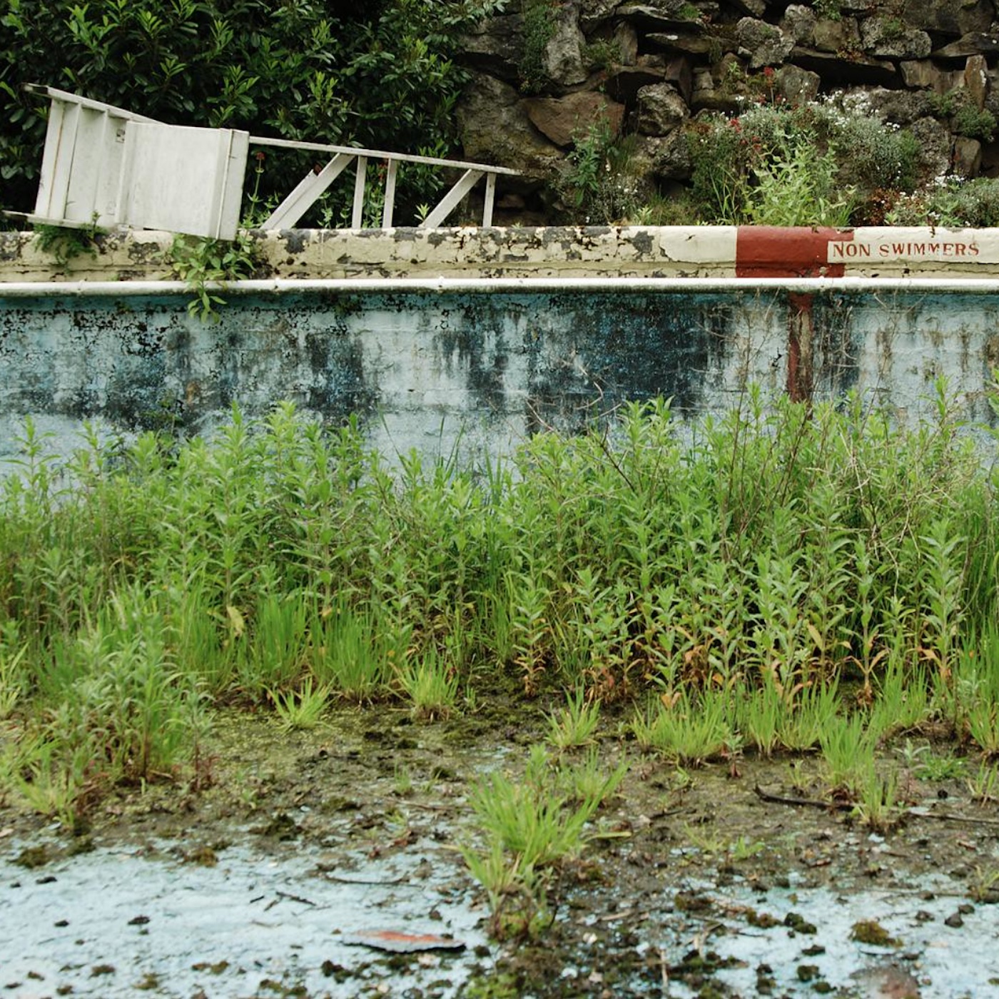 Non Swimmers EP artwork without text